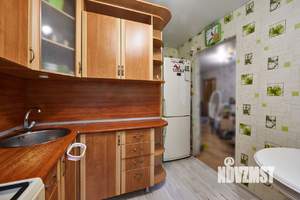 2-к квартира, вторичка, 39м2, 1/4 этаж