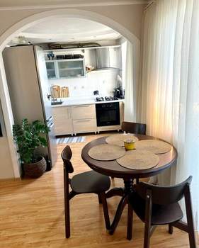 3-к квартира, вторичка, 62м2, 5/5 этаж
