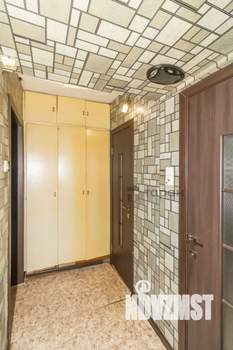 2-к квартира, вторичка, 50м2, 1/10 этаж