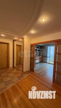 3-к квартира, вторичка, 109м2, 9/10 этаж