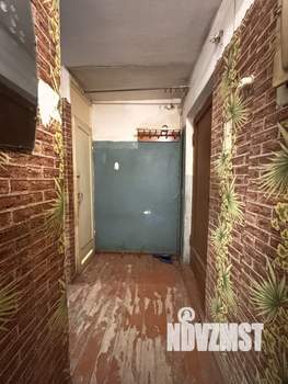 2-к квартира, вторичка, 42м2, 1/5 этаж