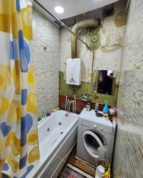 4-к квартира, вторичка, 94м2, 1/3 этаж