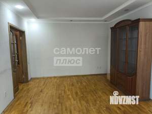 3-к квартира, вторичка, 134м2, 4/8 этаж