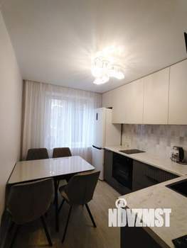 4-к квартира, вторичка, 76м2, 2/9 этаж
