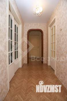 3-к квартира, вторичка, 67м2, 1/10 этаж