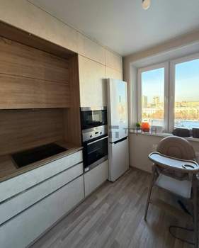 2-к квартира, вторичка, 63м2, 8/10 этаж