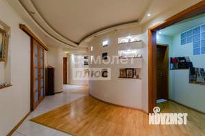 4-к квартира, вторичка, 169м2, 4/10 этаж