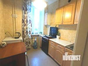 2-к квартира, вторичка, 68м2, 1/3 этаж