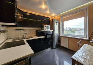 3-к квартира, вторичка, 74м2, 8/10 этаж