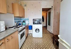 3-к квартира, вторичка, 65м2, 9/9 этаж