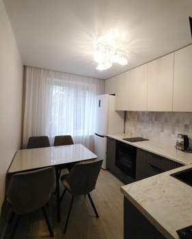 4-к квартира, вторичка, 76м2, 2/9 этаж