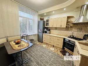 3-к квартира, вторичка, 92м2, 2/4 этаж