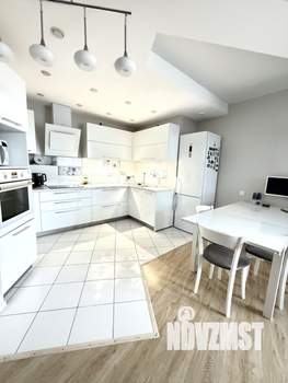 3-к квартира, вторичка, 95м2, 13/26 этаж