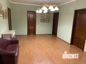 3-к квартира, вторичка, 106м2, 4/18 этаж