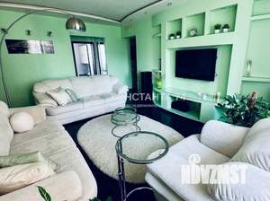 4-к квартира, вторичка, 98м2, 4/9 этаж