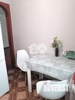 2-к квартира, вторичка, 42м2, 1/5 этаж