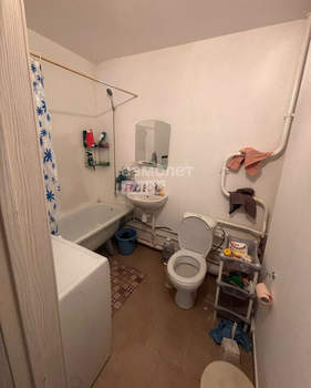 3-к квартира, вторичка, 65м2, 1/10 этаж