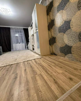 3-к квартира, вторичка, 70м2, 1/3 этаж