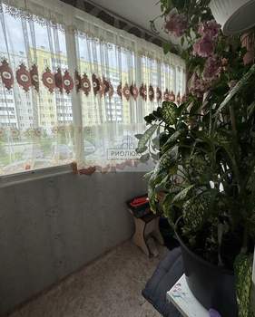 2-к квартира, вторичка, 65м2, 1/10 этаж