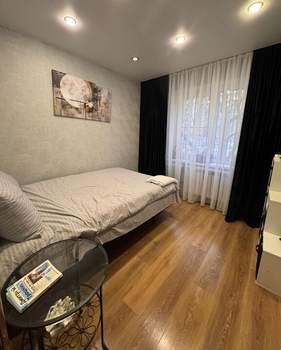 2-к квартира, вторичка, 52м2, 1/10 этаж