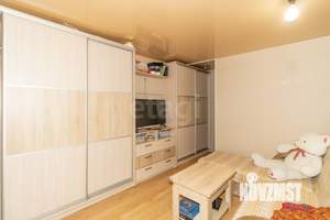 2-к квартира, вторичка, 45м2, 1/4 этаж