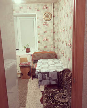 2-к квартира, вторичка, 44м2, 1/4 этаж