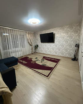 2-к квартира, вторичка, 52м2, 1/10 этаж