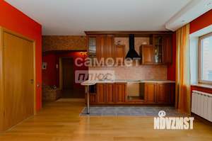 3-к квартира, вторичка, 94м2, 8/10 этаж