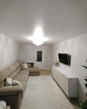 4-к квартира, вторичка, 76м2, 2/9 этаж