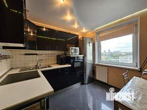 3-к квартира, вторичка, 74м2, 8/10 этаж