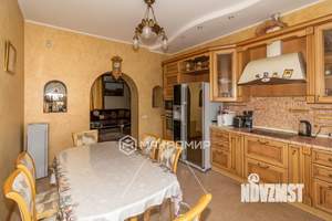 6-к квартира, вторичка, 268м2, 5/7 этаж