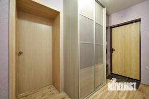 2-к квартира, вторичка, 43м2, 1/10 этаж