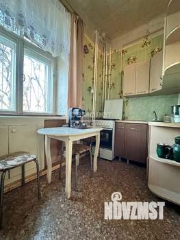 3-к квартира, вторичка, 61м2, 1/5 этаж