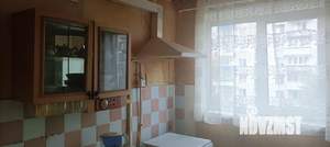 4-к квартира, вторичка, 77м2, 5/5 этаж
