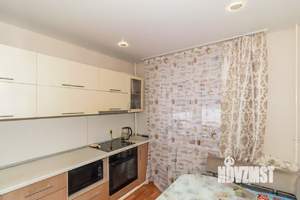 2-к квартира, вторичка, 61м2, 1/10 этаж