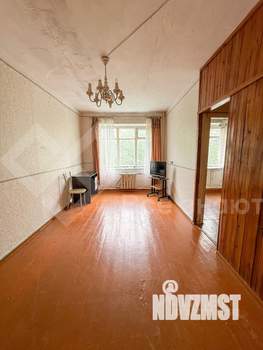 2-к квартира, вторичка, 42м2, 3/5 этаж