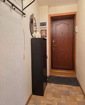 2-к квартира, вторичка, 49м2, 1/5 этаж