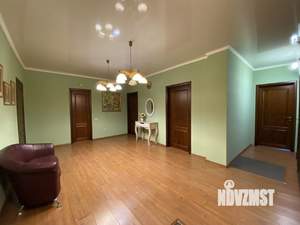 4-к квартира, вторичка, 106м2, 4/17 этаж