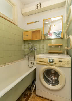 3-к квартира, вторичка, 63м2, 5/5 этаж