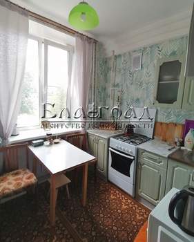 3-к квартира, вторичка, 55м2, 2/4 этаж