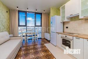 Студия квартира, вторичка, 40м2, 18/23 этаж