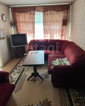 2-к квартира, вторичка, 42м2, 1/5 этаж