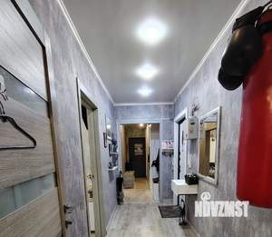 2-к квартира, вторичка, 57м2, 1/10 этаж