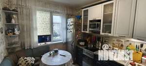 4-к квартира, вторичка, 82м2, 8/10 этаж