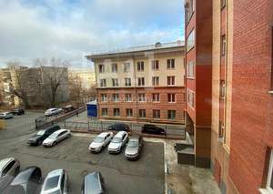 2-к квартира, вторичка, 130м2, 1/10 этаж