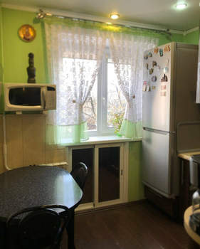 3-к квартира, вторичка, 58м2, 3/5 этаж