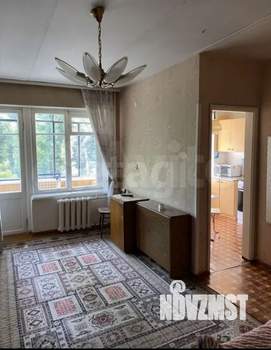 2-к квартира, вторичка, 43м2, 3/5 этаж