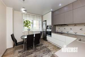 2-к квартира, вторичка, 63м2, 15/18 этаж