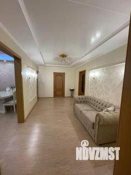 3-к квартира, вторичка, 106м2, 10/10 этаж