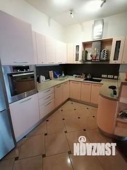 3-к квартира, вторичка, 122м2, 9/13 этаж